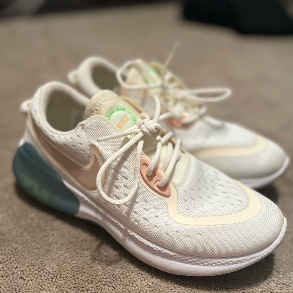 Nike joyride